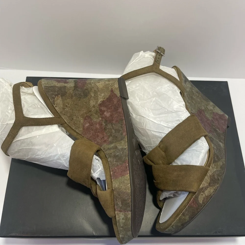 G.I.L.I. GI-Kahlie 7.5 Willow Microsuede Wedge